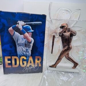 Mariners Edgar Martinez Replica Statue